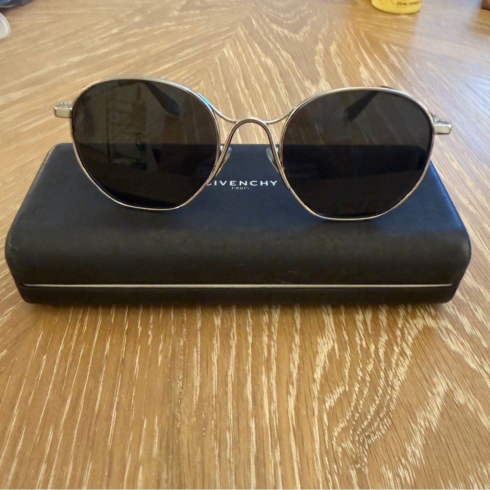 Givenchy sunglasses silver GV-7093-S - 010IR with box